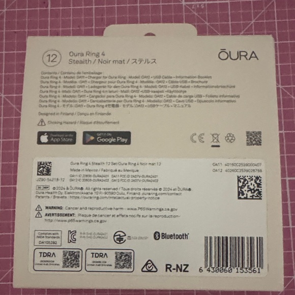 Oura Ring 4 in Stealth/matte black in color - Picture 2 of 2